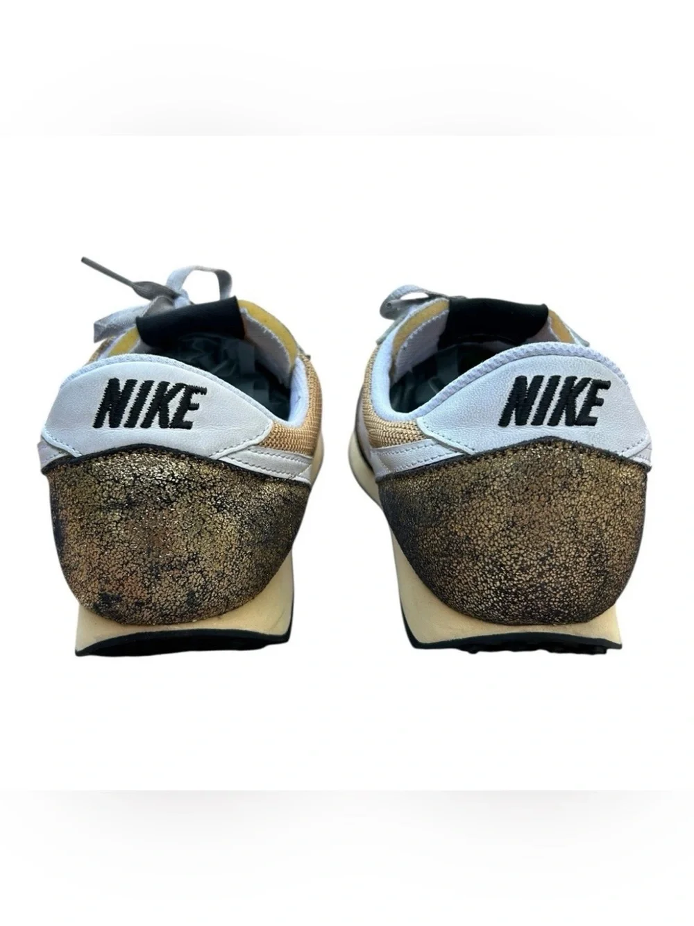 Nike Daybreak Golden Gals Running Sneakers, Women's Size 9